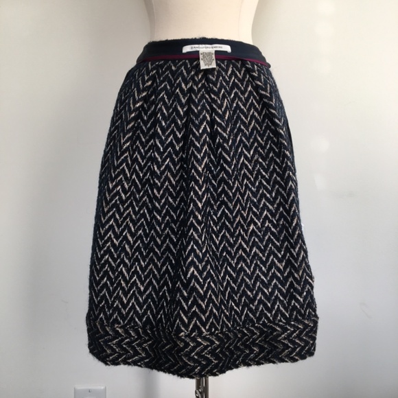 DVF Wool Blend A Line Mid Skirt Chevron Knit Navy Blue Silver Retro - Picture 5 of 5